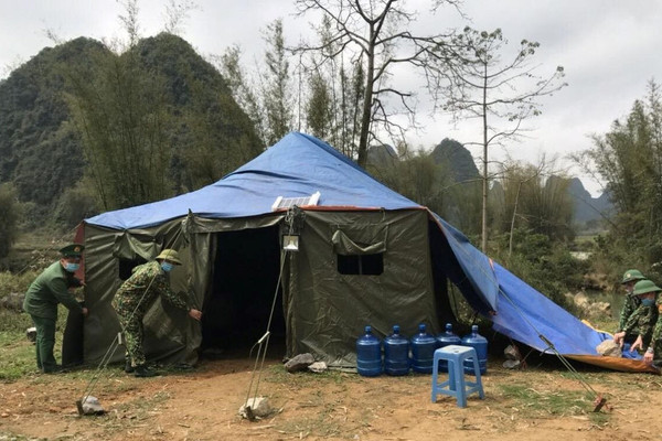 Bộ đội Biên phòng Cao Bằng “ăn lán, ngủ rừng”, ngăn chặn dịch COVID-19 ngay từ mép biên giới