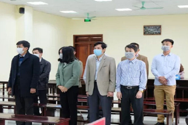 Thanh Hóa: Xét xử 5 cựu cán bộ Thanh tra tỉnh nhận hối lộ gần 600 triệu đồng