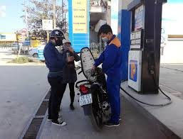 Điện Biên khuyến cáo người dân không mua xăng dầu tích trữ