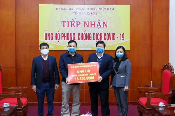 Sở TN&MT Lạng Sơn ủng hộ kinh phí phòng, chống dịch Covid -19