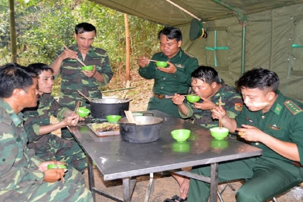 Chống dịch nơi miền biên giới Việt - Lào