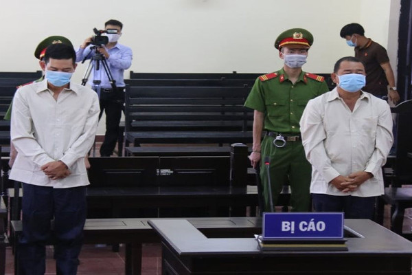 Đắk Nông: Tuyên phạt 21 tháng tù cho hai đối tượng đánh cán bộ phòng chống dịch Covid-19