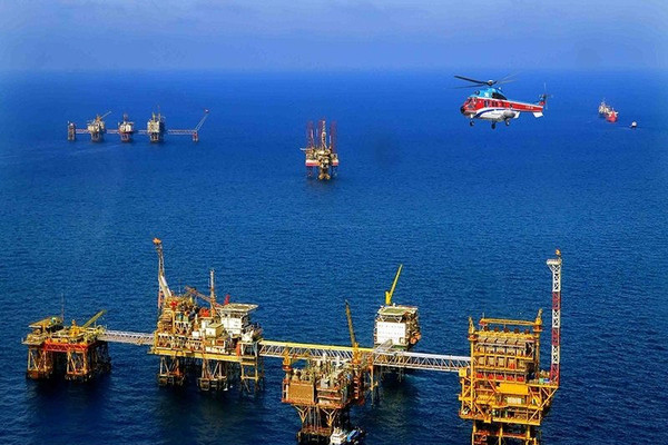 Giá dầu giảm: Ảnh hưởng nghiêm trọng đến  các chỉ tiêu trọng yếu của PVN
