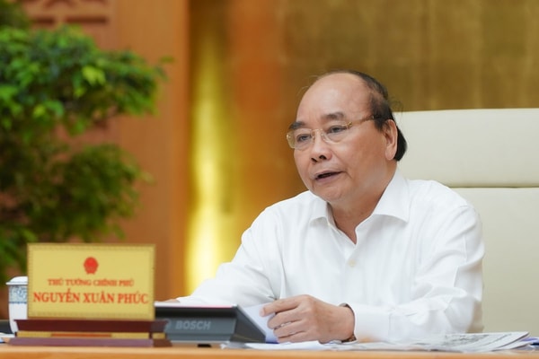 Thủ tướng: Chuyển sang giai đoạn chống dịch dài hơi hơn, cùng với phát triển KTXH