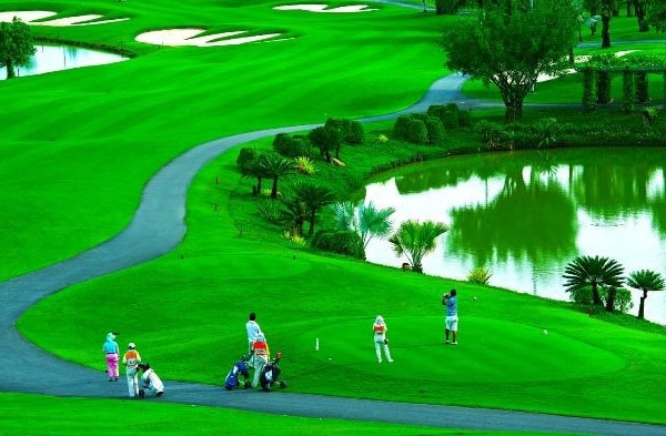 Điều kiện đầu tư xây dựng và kinh doanh sân golf