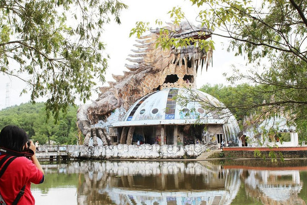 Thừa Thiên Huế: “Giải cứu” công viên nước tiền tỷ bỏ hoang
