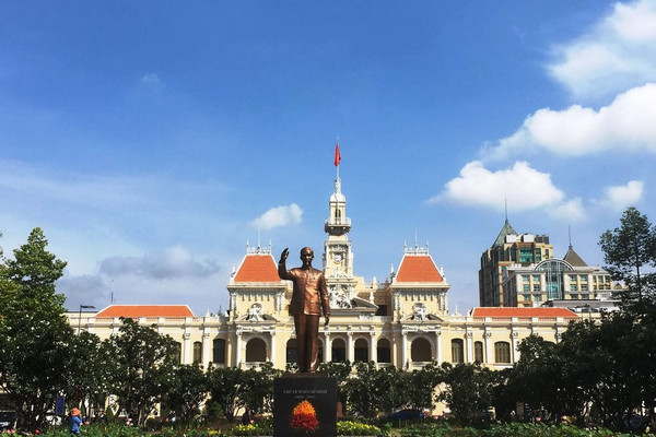  Kỷ niệm 130 năm ngày sinh Chủ tịch Hồ Chí Minh (19/5/1890-19/5/2020):  Hình bóng Bác in sâu trong tim người dân cả nước