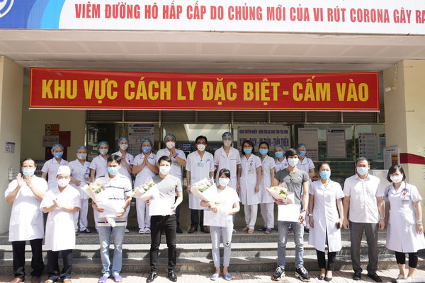 Thêm 4 bệnh nhân ở Thái Bình khỏi bệnh, Việt Nam điều trị khỏi 302 ca COVID-19