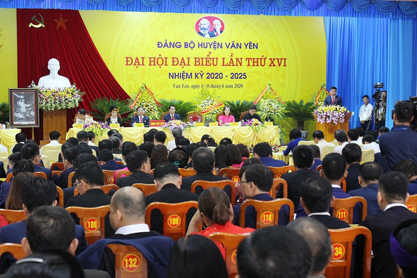 Khai mạc đại hội Đảng bộ huyện Văn Yên lần thứ XVI