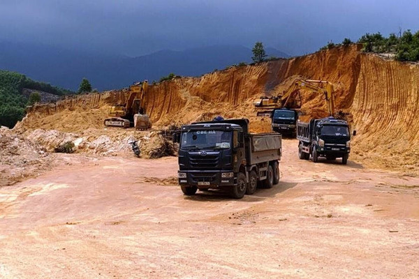 Tiếp bài Quảng Nam xây trại heo nhưng “chăm chăm” lấy đất: Công ty Trực Em khai thác vượt công suất cho phép?