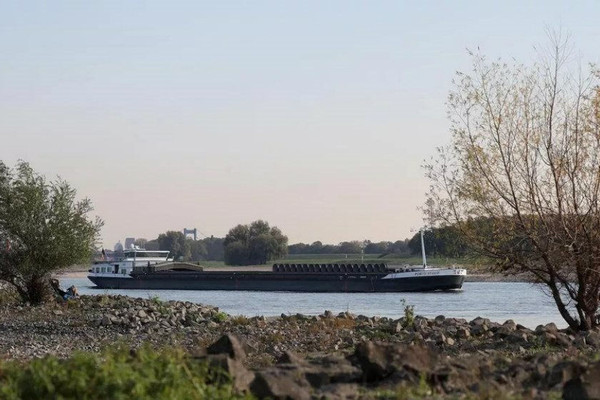 Đức: Nước sông Rhine tăng, nhưng vẫn quá cạn ở phía Bắc cho tàu chở đầy hàng hóa