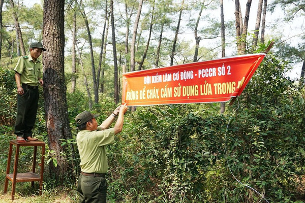 Thừa Thiên Huế: Đồng loạt triển khai các biện pháp phòng, chữa cháy rừng