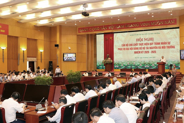 Hội nghị Cán bộ chủ chốt thực hiện quy trình nhân sự phục vụ đại hội Đảng bộ Bộ Tài nguyên và Môi trường nhiệm kỳ 2020-2025