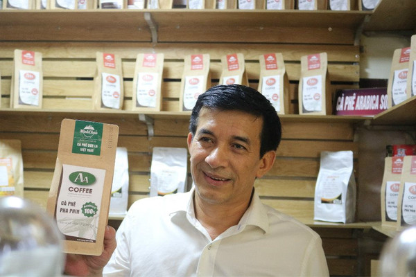 Chặng đường gian nan mang sản phẩm đi chinh phục thế giới của "vua" Cà phê Sơn La