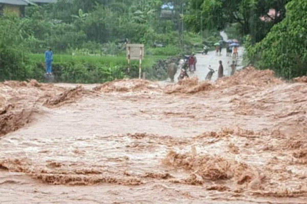 7 người thương vong do mưa lớn gây sạt lở đất tại Hà Giang