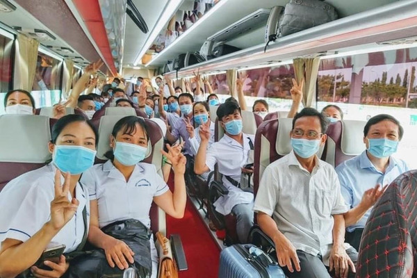 Đoàn y bác sĩ Hải Phòng đã tới Đà Nẵng giúp chống dịch