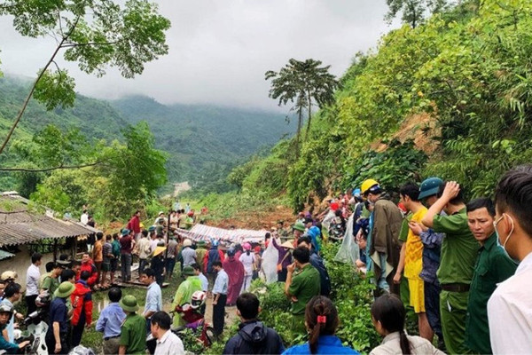Lào Cai: Sạt lở đất làm hai người thiệt mạng 