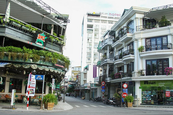 Không “lệnh cấm”, nhiều nhà hàng, quán sá ở Huế vẫn đóng cửa phòng dịch COVID - 19