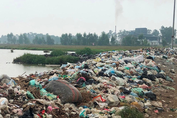 Hưng Yên: Ô nhiễm vẫn bủa vây bãi rác Dị Sử