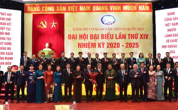 Ông Trần Sỹ Thanh được bầu giữ chức Bí thư Đảng ủy cơ quan Văn phòng Quốc hội nhiệm kỳ mới