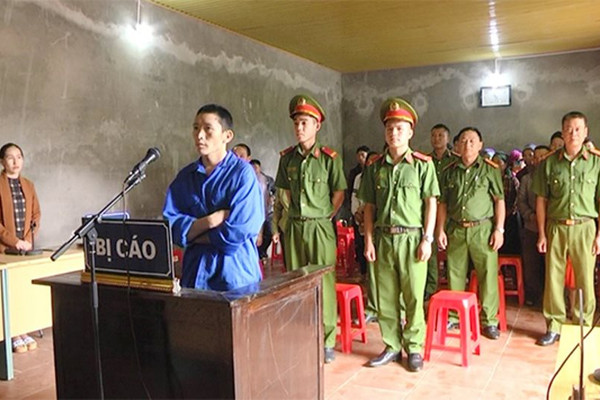 Mường Khương – Lào Cai: 1 đối tượng bị phạt 4 năm tù về tội “Hủy hoại rừng”