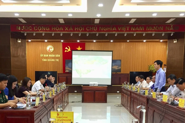 Công ty CP Tập đoàn FLC và Công ty CP phát triển Win Energy đề xuất đầu tư các dự án du lịch, năng lượng tại Quảng Trị
