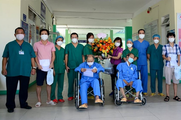 Thêm 4 bệnh nhân Covid-19 ở Đà Nẵng xuất viện