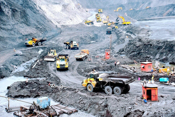 Chú trọng địa chất thủy văn - công trình thăm dò mỏ than Đông Ngã Hai