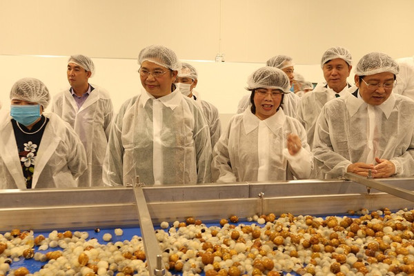 Sơn La: Khánh thành Nhà máy chế biến hoa quả tươi và thảo dược Vân Hồ