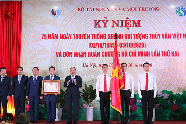 Thủ tướng dự lễ kỷ niệm 75 năm ngày truyền thống ngành Khí tượng Thuỷ văn Việt Nam