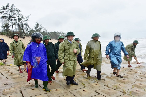 Thừa Thiên Huế: Đảm bảo an toàn tuyệt đối trước diễn biến phức tạp của mưa lũ