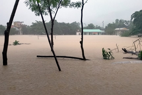 Quảng Nam ra Công điện khẩn về việc chủ động ứng phó tình hình mưa lũ và áp thấp nhiệt đới 