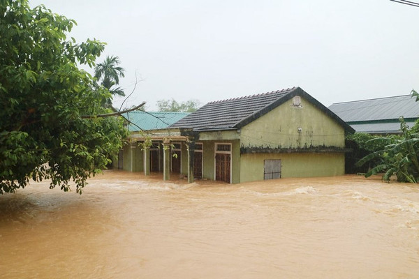 Quảng Trị: 5 người chết, hơn 39.000 nhà dân ngập lụt do mưa lũ