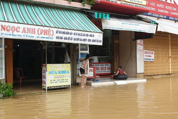 Quảng Nam: 3 người thiệt mạng, nhiều nhà dân bị hư hại do mưa lũ