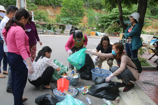 Tập huấn TOT cho dự án quản lý tổng hợp rác thải nhựa vịnh Quy Nhơn