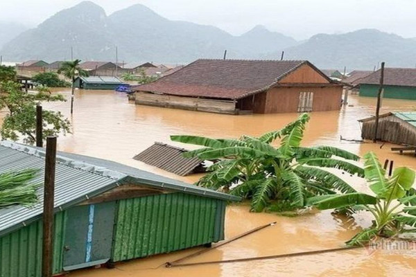 Dự báo thời tiết ngày 20/10: Miền Trung nhiều nơi vẫn ngập lụt