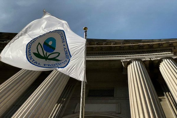 11 bang và Quận Columbia của Mỹ kêu gọi EPA thắt chặt quy định về khí thải máy bay