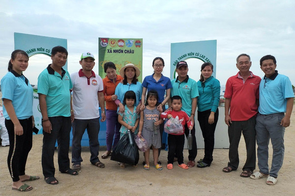 Bình Định: “Chống rác thải nhựa” trên xã đảo Nhơn Châu 