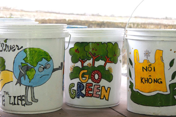 Nâng cao ý thức bảo vệ môi trường từ những thùng rác đẹp