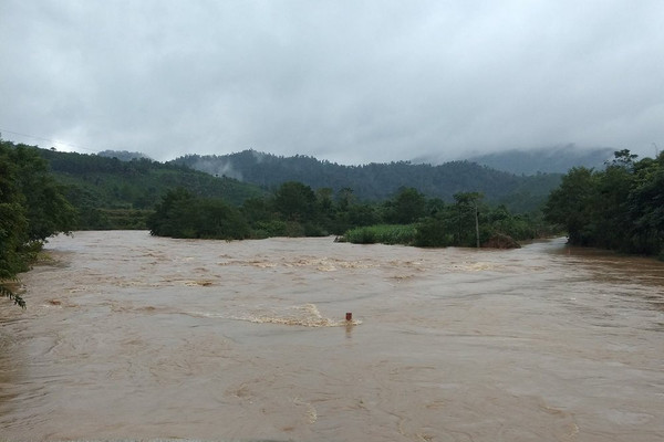 Nghệ An: Có 2 người mất tích vì mưa lũ, Tỉnh ủy ra Công điện khẩn