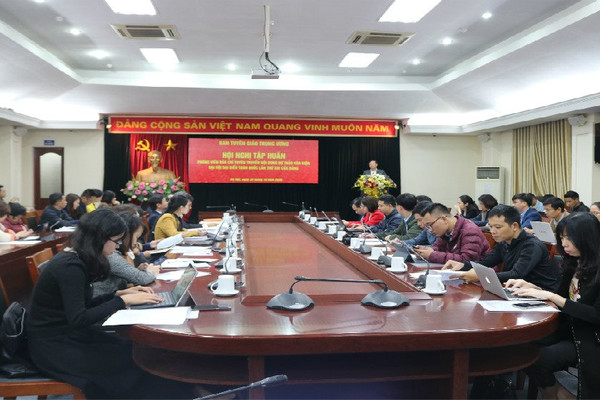 Tập huấn tuyên truyền nội dung Dự thảo văn kiện Đại hội đại biểu toàn quốc lần thứ XIII của Đảng. 