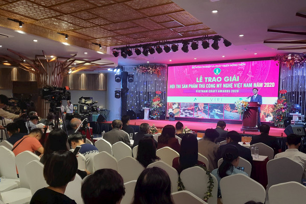 Khai mạc Hội chợ làng nghề và sản phẩm OCOP Việt Nam 2020