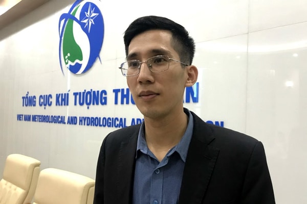 Bão số 13 nối tiếp bão số 12, miền Trung đối mặt 2 đợt mưa lớn 