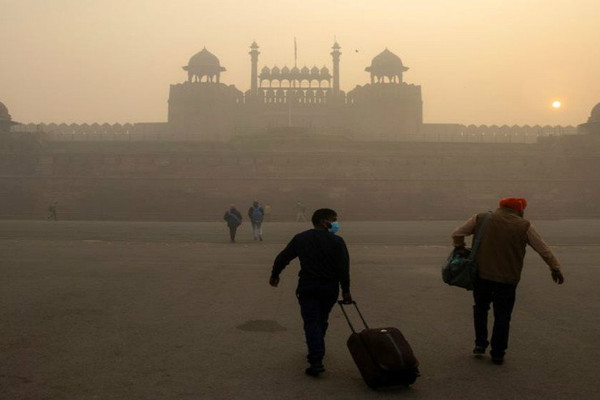 Chất lượng không khí ở New Delhi ở mức tồi tệ nhất trong năm nay