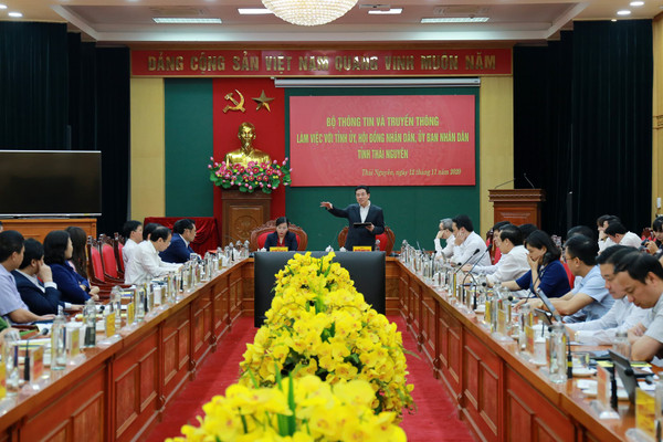 Bộ trưởng Nguyễn Mạnh Hùng: Thái Nguyên cần đẩy nhanh quá trình xây dựng chính quyền số