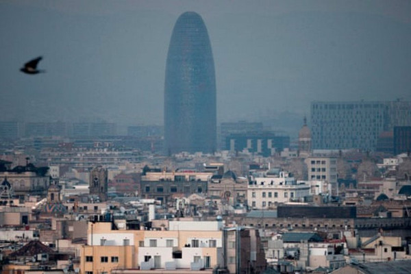 Barcelona khởi động kế hoạch 10 năm nhằm giảm thiểu ô nhiễm môi trường
