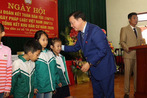 Bộ trưởng Trần Hồng Hà dự Ngày hội Đại Đoàn kết toàn dân tộc tại Phú Thọ 