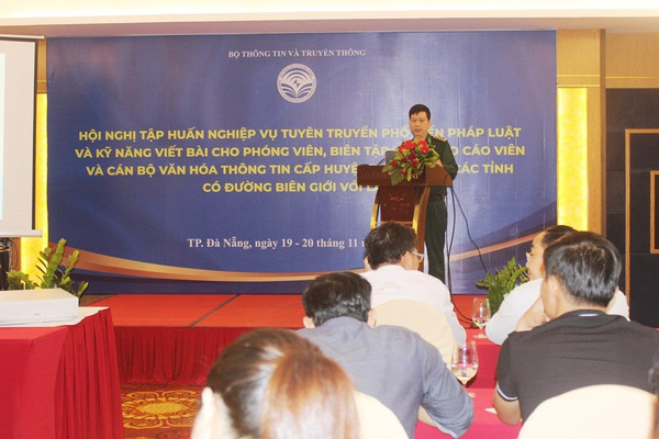 Nâng cao kỹ năng tuyên truyền về tình hình biên giới Việt - Lào