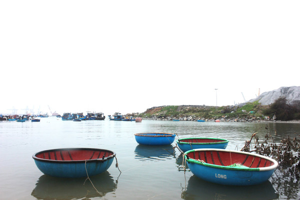 Quảng Ngãi: Một ngư dân mất tích trên vùng biển cảng Dung Quất