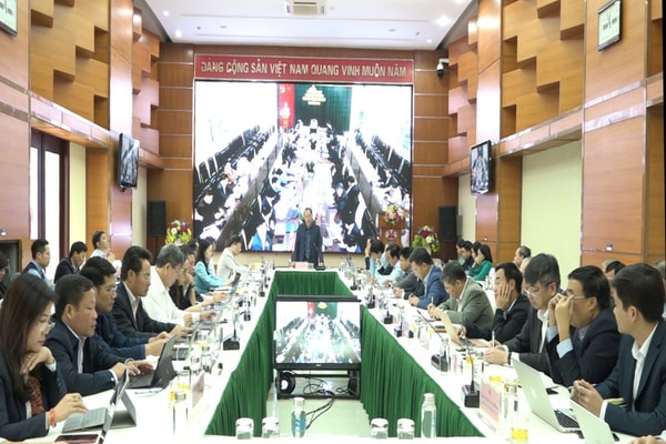 Phấn đấu hoàn thành tốt các chỉ tiêu SXKD tháng 12 và cả năm 2020